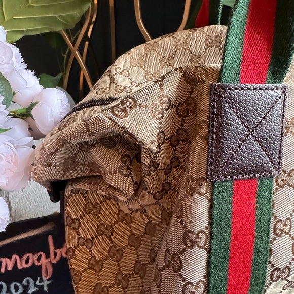Gucci duffle travel/gym bag *PRICE is FIRM - Picture 2 of 16